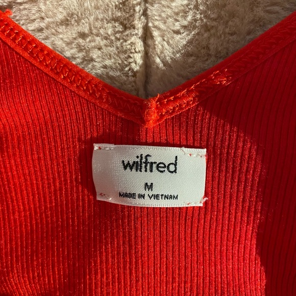 Aritzia Wilfred red ruffle sleeve bodysuit - Picture 3 of 4
